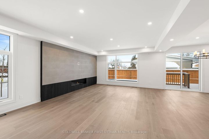 Photo 8 at 93 LOTTA Avenue, Nepean (Meadowlands/St. Claire Gardens), Ottawa