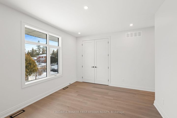 Photo 33 at 93 LOTTA Avenue, Nepean (Meadowlands/St. Claire Gardens), Ottawa