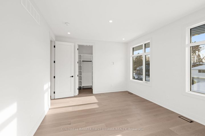 Photo 36 at 93 LOTTA Avenue, Nepean (Meadowlands/St. Claire Gardens), Ottawa