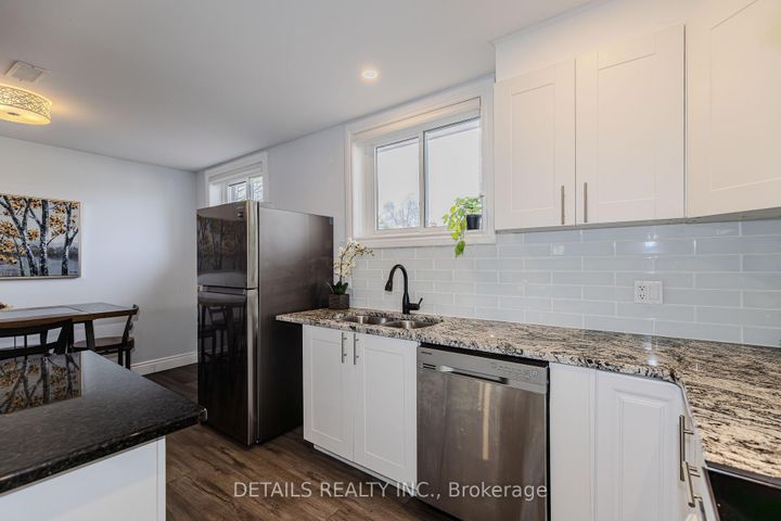 Photo 27 at 7 Kerry Crescent, Nepean (City View/Skyline/Fisher Heights/Parkwood Hills), Ottawa