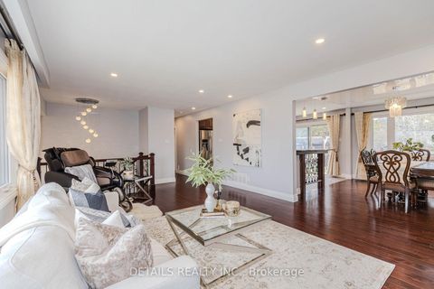 Photo 3 at 7 Kerry Crescent, Nepean (City View/Skyline/Fisher Heights/Parkwood Hills), Ottawa