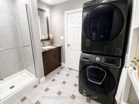 Photo 22 at 7 Kerry Crescent, Nepean (City View/Skyline/Fisher Heights/Parkwood Hills), Ottawa