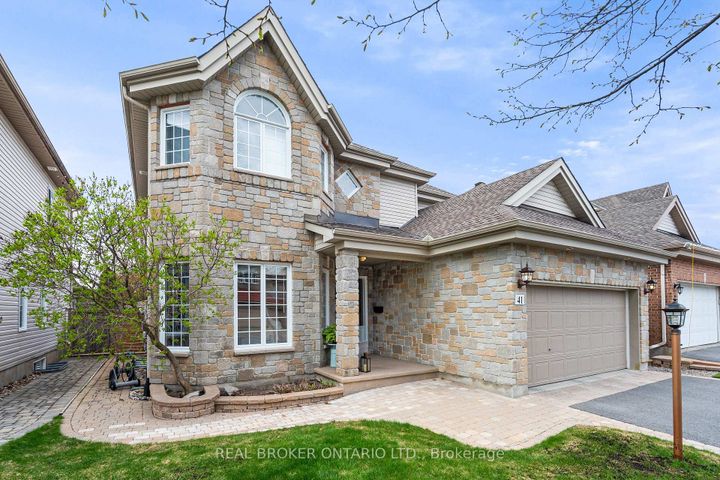 Photo 3 at 41 Golder's Green Lane, Nepean (Longfields), Ottawa