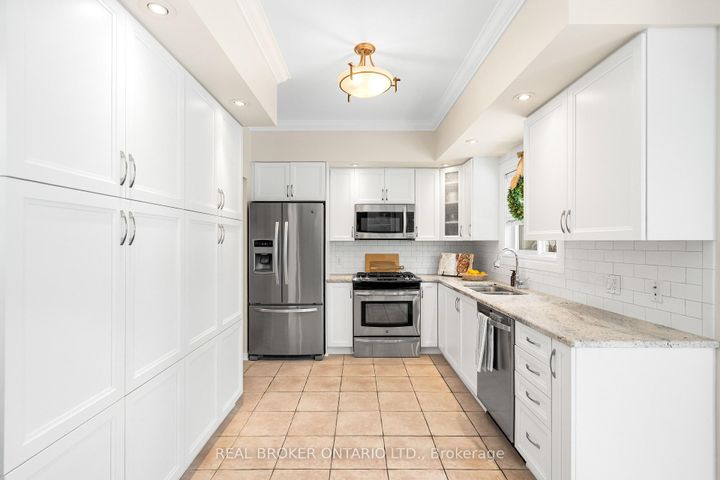 Photo 14 at 41 Golder's Green Lane, Nepean (Longfields), Ottawa