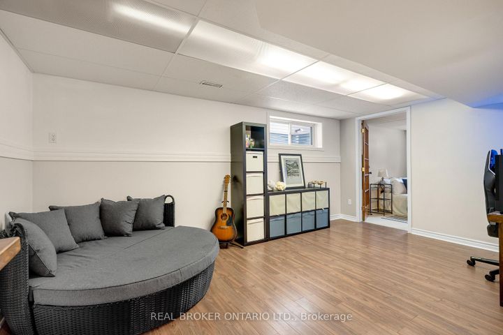 Photo 40 at 41 Golder's Green Lane, Nepean (Longfields), Ottawa