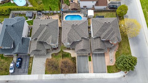 Photo 2 at 41 Golder's Green Lane, Nepean (Longfields), Ottawa