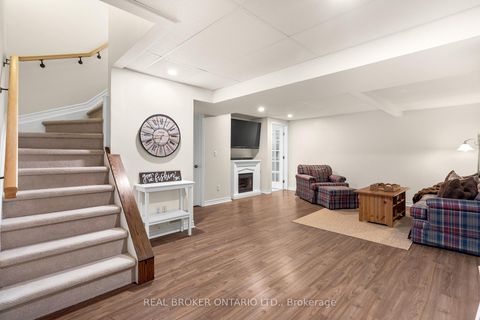 Photo 37 at 41 Golder's Green Lane, Nepean (Longfields), Ottawa