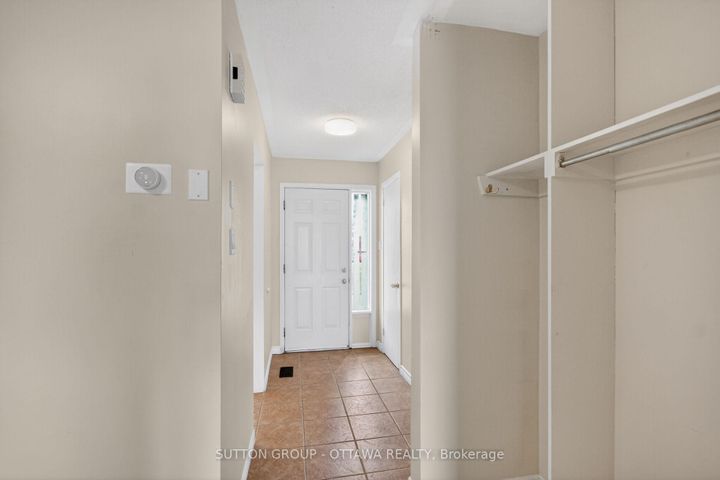 Photo 5 at 79 - 35D Woodvale Green, Nepean (Craig Henry/Woodvale), Ottawa