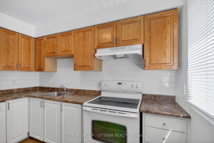 Photo 7 at 79 - 35D Woodvale Green, Nepean (Craig Henry/Woodvale), Ottawa