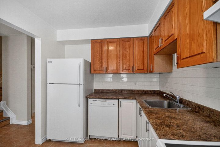 Photo 9 at 79 - 35D Woodvale Green, Nepean (Craig Henry/Woodvale), Ottawa