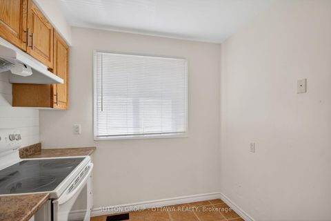 Photo 11 at 79 - 35D Woodvale Green, Nepean (Craig Henry/Woodvale), Ottawa