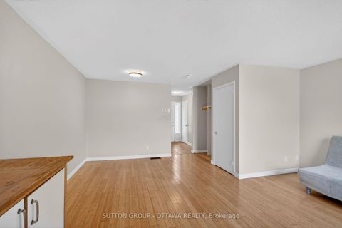 Photo 14 at 79 - 35D Woodvale Green, Nepean (Craig Henry/Woodvale), Ottawa