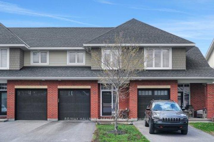 Photo 1 at 551 Kilspindie Ridge, Nepean (Stonebridge), Ottawa