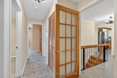 Photo 23 at 21 Lindhurst Crescent, Nepean (Briargreen), Ottawa