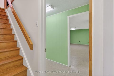 Photo 38 at 21 Lindhurst Crescent, Nepean (Briargreen), Ottawa