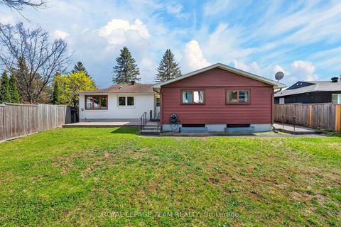 Photo 45 at 21 Lindhurst Crescent, Nepean (Briargreen), Ottawa