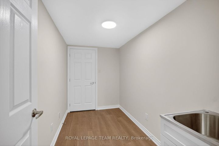 Photo 4 at 342 Sweet Grass Circle, Nepean (Half Moon Bay), Ottawa