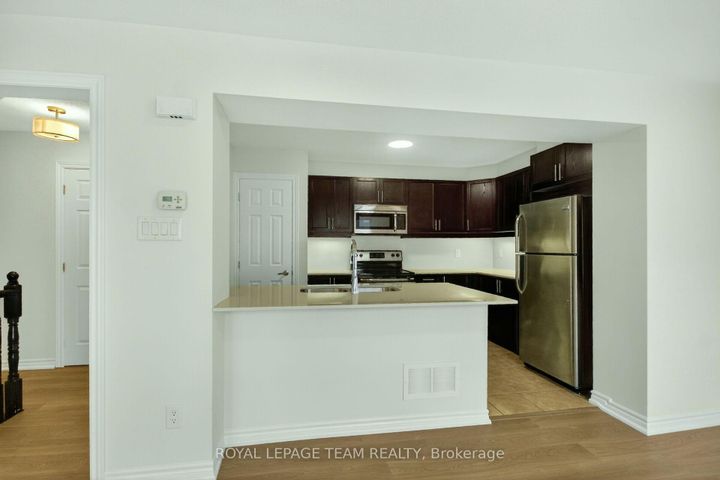 Photo 6 at 342 Sweet Grass Circle, Nepean (Half Moon Bay), Ottawa