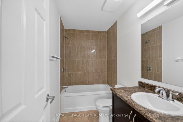 Photo 32 at 342 Sweet Grass Circle, Nepean (Half Moon Bay), Ottawa