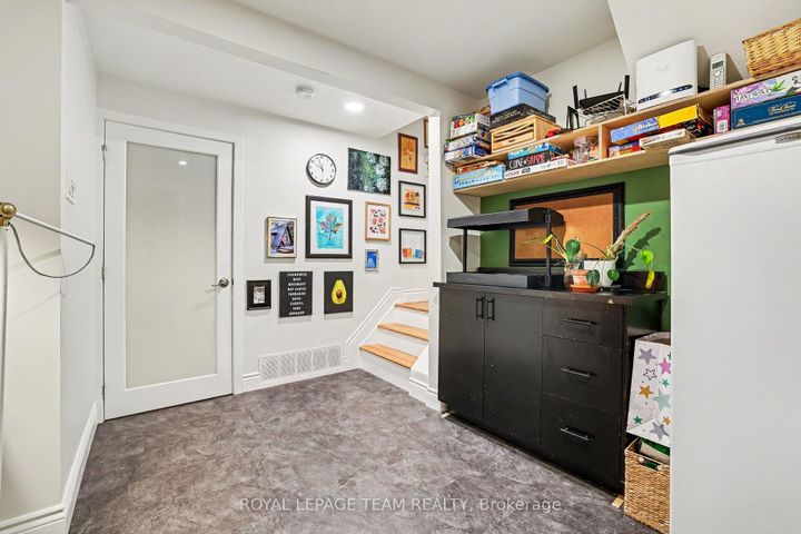 Photo 27 at 43 Whelan Drive, Nepean (Pheasant Run), Ottawa