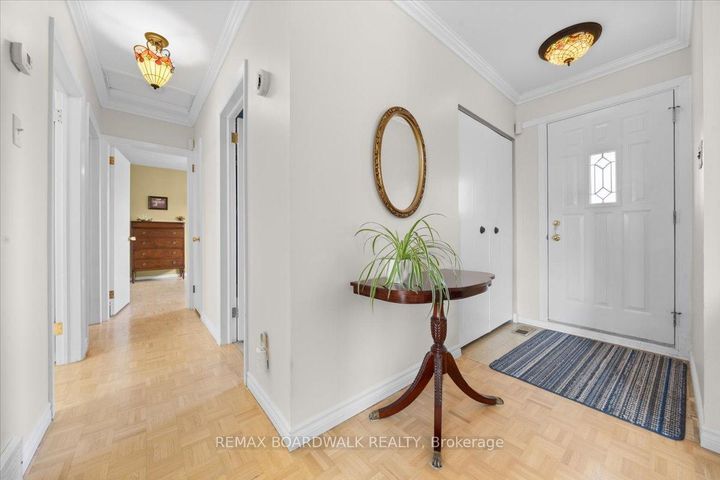 Photo 1 at 28 Glenmanor Drive, Nepean (Meadowlands/Crestview), Ottawa