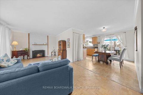 Photo 2 at 28 Glenmanor Drive, Nepean (Meadowlands/Crestview), Ottawa
