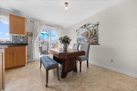 Photo 15 at 28 Glenmanor Drive, Nepean (Meadowlands/Crestview), Ottawa