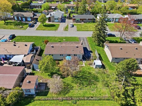 Photo 35 at 28 Glenmanor Drive, Nepean (Meadowlands/Crestview), Ottawa