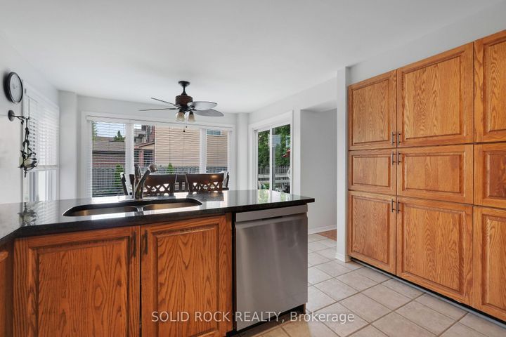 Photo 15 at 41 Framingham Crescent, Nepean (Cedargrove/Fraserdale), Ottawa