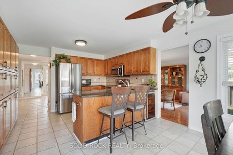 Photo 12 at 41 Framingham Crescent, Nepean (Cedargrove/Fraserdale), Ottawa