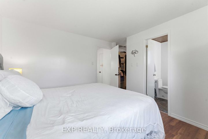 Photo 19 at D - 146 Valley Stream Drive, Nepean (Leslie Park), Ottawa