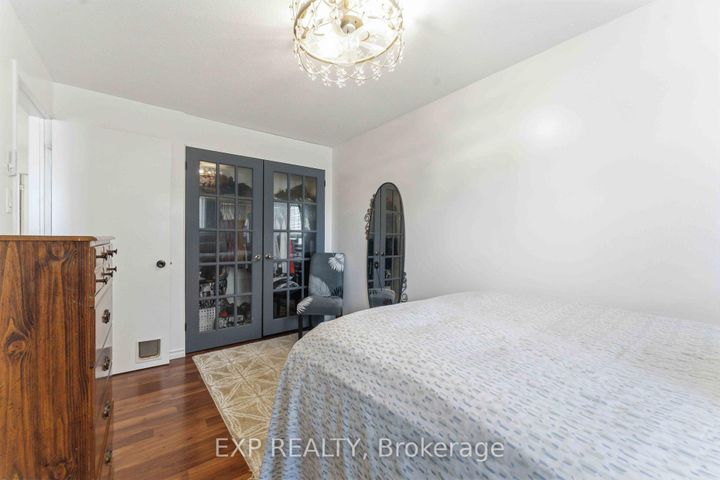Photo 26 at D - 146 Valley Stream Drive, Nepean (Leslie Park), Ottawa