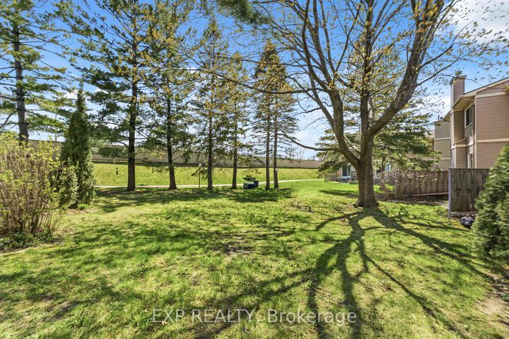 Photo 41 at D - 146 Valley Stream Drive, Nepean (Leslie Park), Ottawa