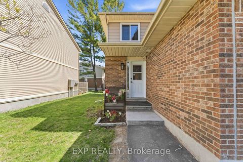 Photo 2 at D - 146 Valley Stream Drive, Nepean (Leslie Park), Ottawa