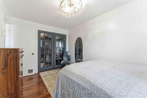 Photo 26 at D - 146 Valley Stream Drive, Nepean (Leslie Park), Ottawa