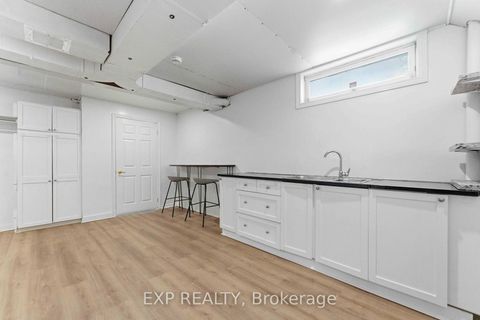 Photo 31 at D - 146 Valley Stream Drive, Nepean (Leslie Park), Ottawa