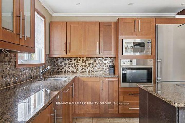 Photo 9 at 23 Riverbrook Road, Nepean (Arlington Woods), Ottawa