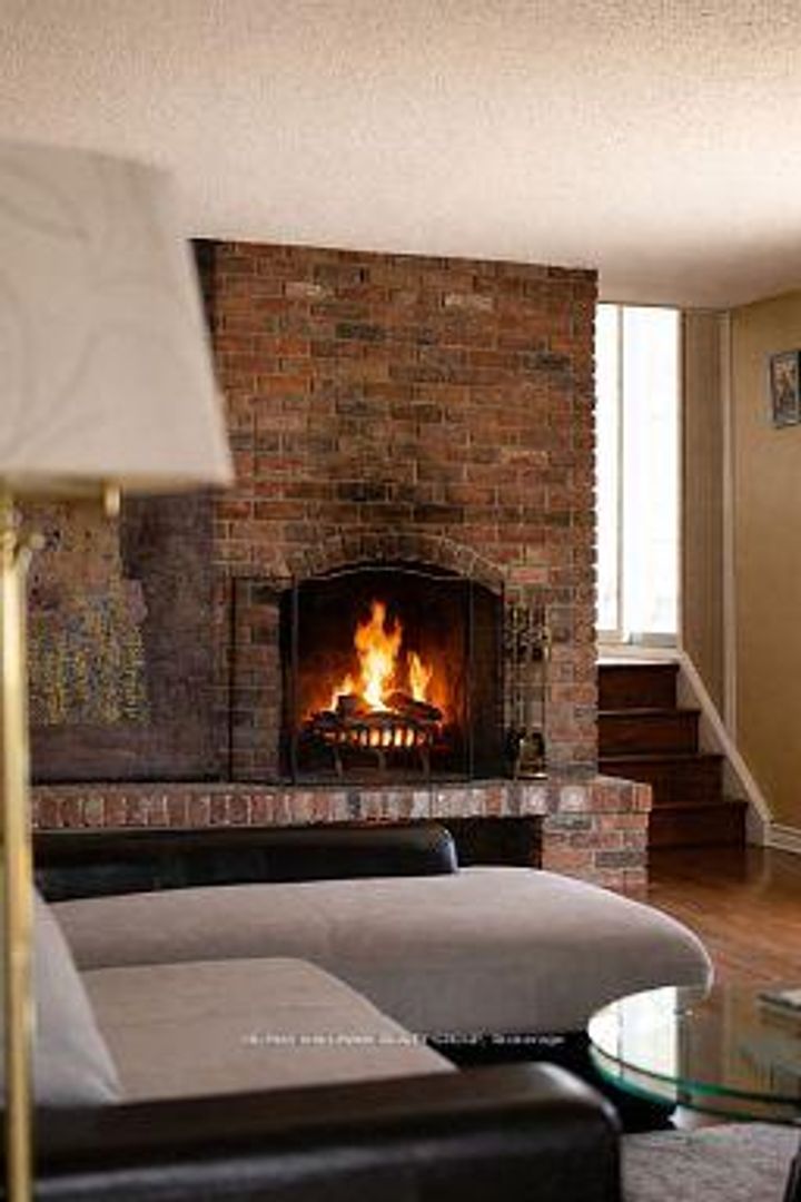 Photo 13 at 23 Riverbrook Road, Nepean (Arlington Woods), Ottawa