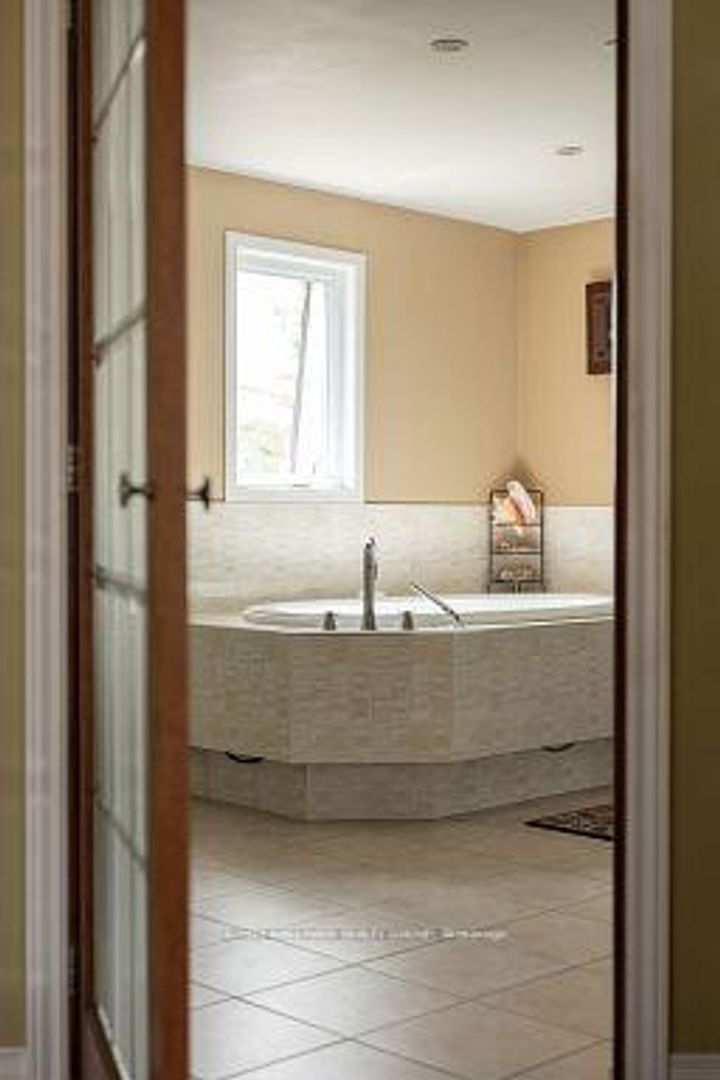 Photo 24 at 23 Riverbrook Road, Nepean (Arlington Woods), Ottawa