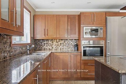 Photo 9 at 23 Riverbrook Road, Nepean (Arlington Woods), Ottawa