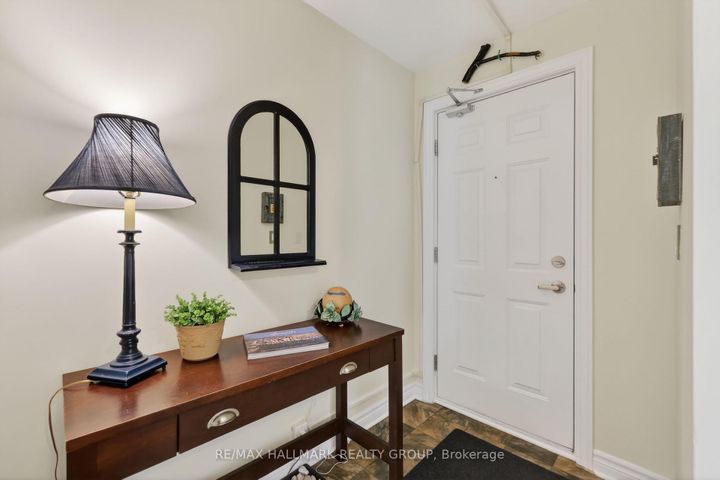 Photo 3 at 3 - 585 Stonefield Private, Nepean (Barrhaven East), Ottawa