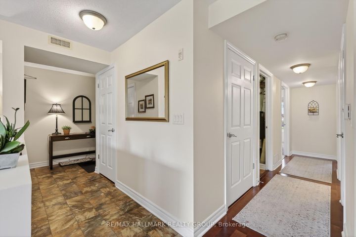 Photo 4 at 3 - 585 Stonefield Private, Nepean (Barrhaven East), Ottawa
