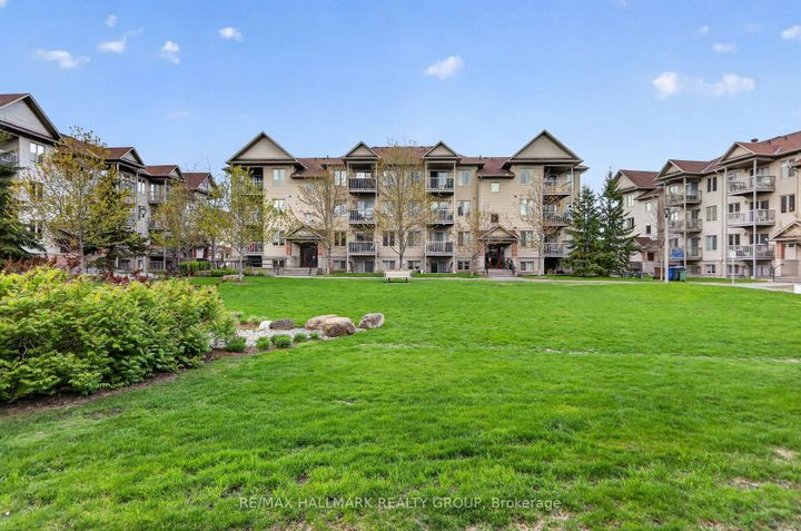 Photo 37 at 3 - 585 Stonefield Private, Nepean (Barrhaven East), Ottawa