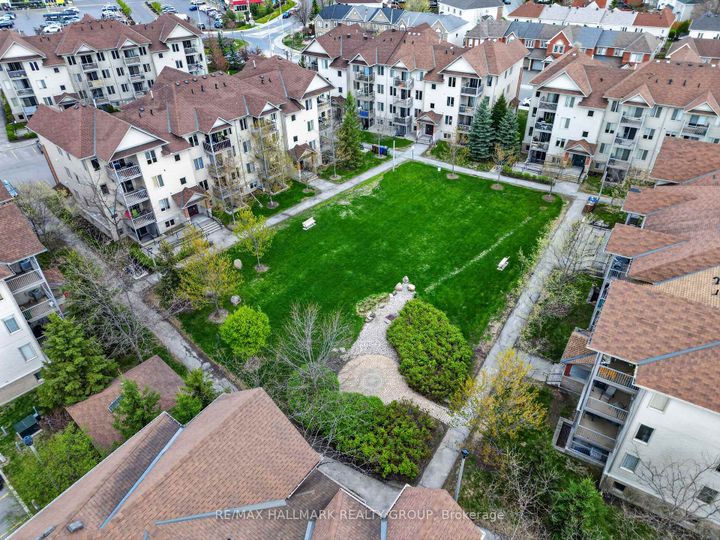 Photo 39 at 3 - 585 Stonefield Private, Nepean (Barrhaven East), Ottawa