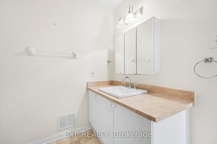 Photo 12 at 61 Monterey Drive, Nepean (Leslie Park), Ottawa