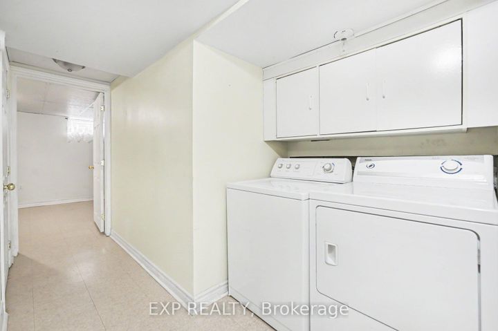 Photo 13 at 61 Monterey Drive, Nepean (Leslie Park), Ottawa