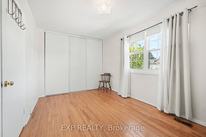 Photo 14 at 61 Monterey Drive, Nepean (Leslie Park), Ottawa