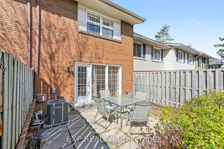 Photo 26 at 61 Monterey Drive, Nepean (Leslie Park), Ottawa