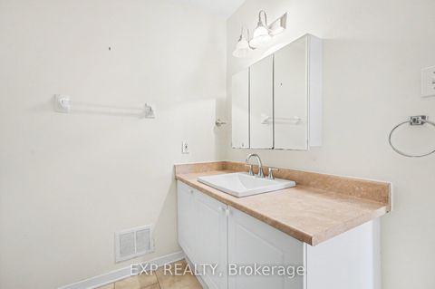 Photo 12 at 61 Monterey Drive, Nepean (Leslie Park), Ottawa