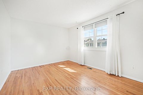 Photo 19 at 61 Monterey Drive, Nepean (Leslie Park), Ottawa